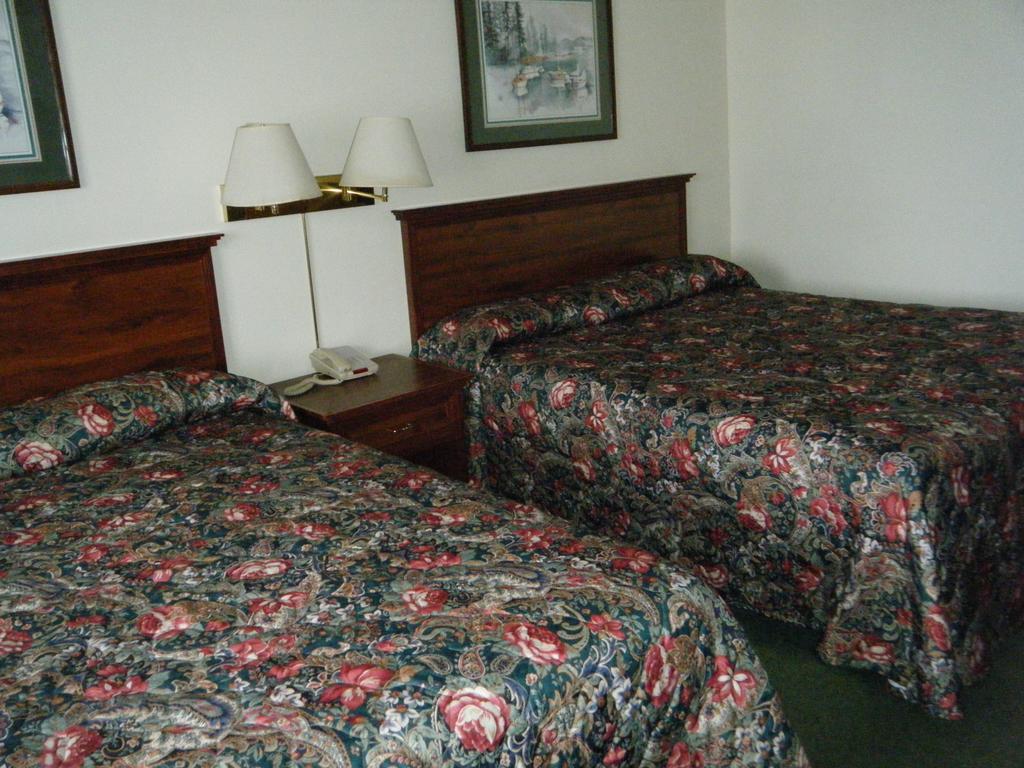 Cadillac Sands Resort Habitación foto