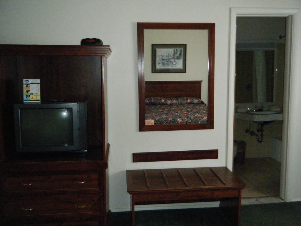Cadillac Sands Resort Habitación foto