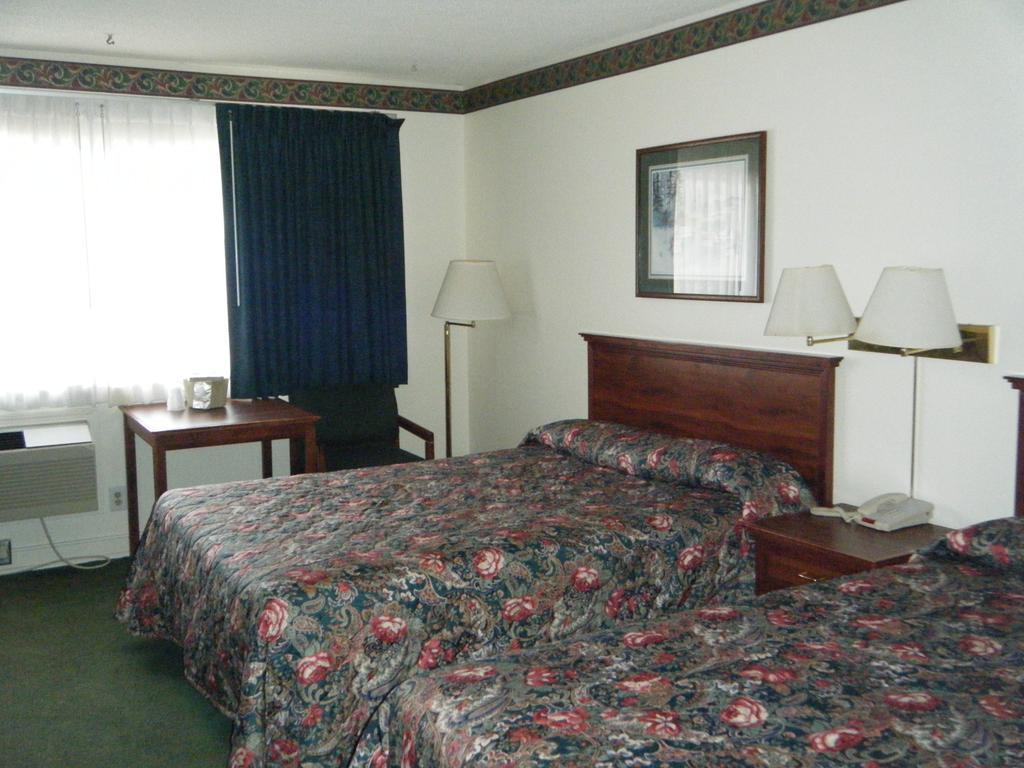 Cadillac Sands Resort Habitación foto